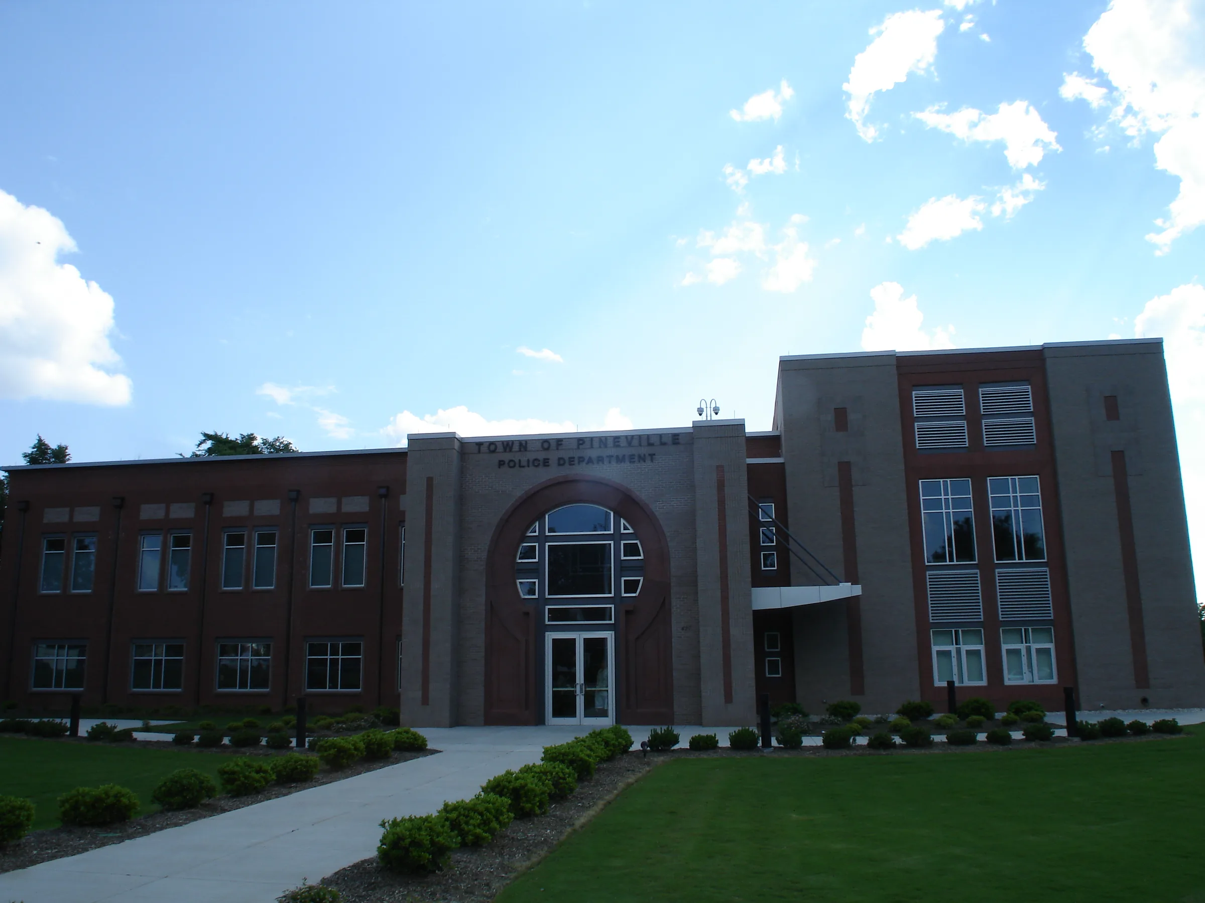 Pineville Police Department photo 2